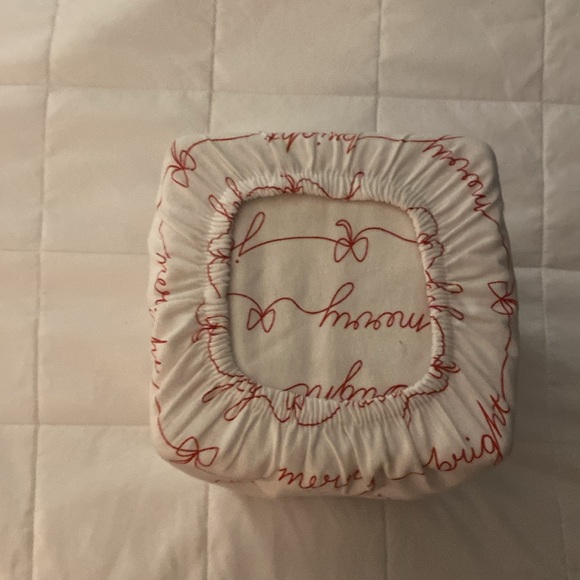 Holiday Queen Sheet Set - Picture 2 of 2